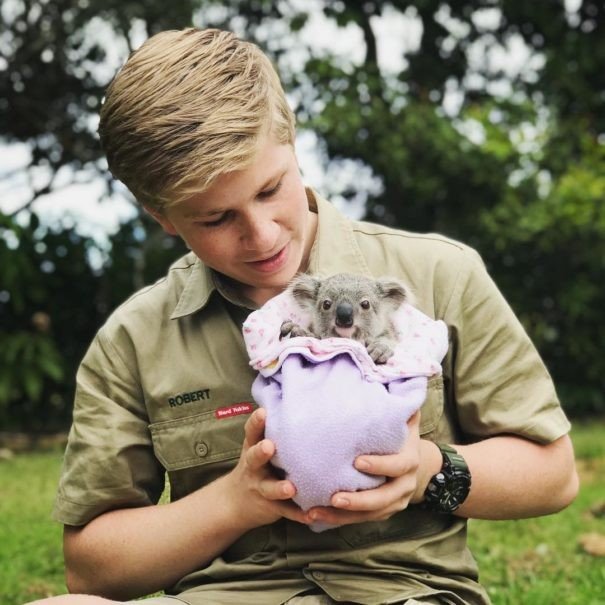 Irwin ailesi sadece Avustralya'nın Hayvanat Bahçesi'nde değil, aynı zamanda doğayı ve hayvanları koruma mesajını yaymak için dünyayı da dolaşıyor.