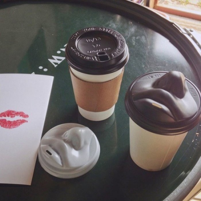 Öpücüklü Kahve Bardağı
