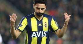 Fenerbahçeli taraftarlar maçın ardından Mehmet Ekiciye tepki gösterdi