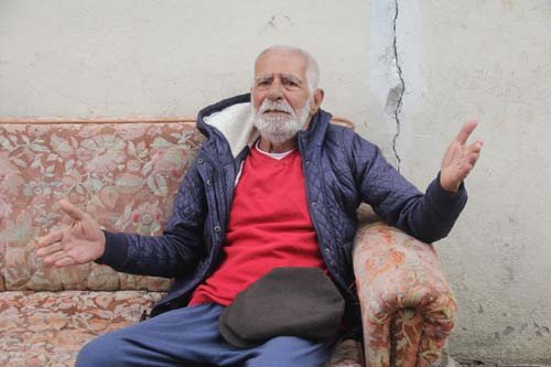 74 Yaşındaki Yaşlı Adam 'Ağlaya ağlaya anlattı'