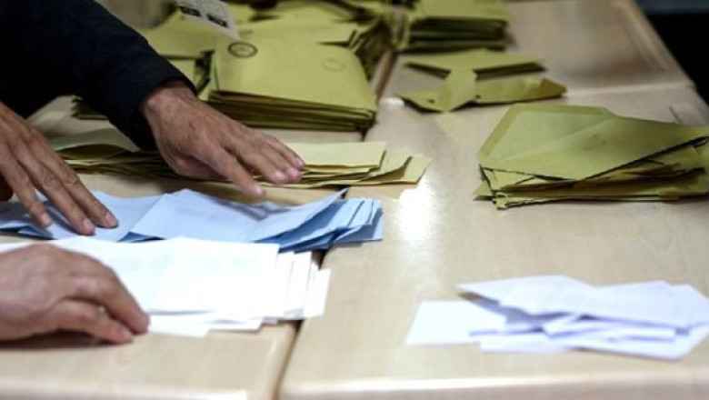 AKP'nin Büyükçekmece seçimi iptal edilsin başvurusu rededdildi