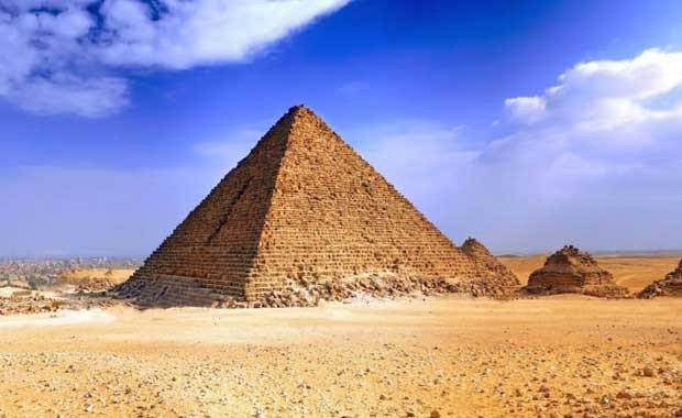 Piramit İnşaatı Bittikten Sonra O Piramit Mimarı Öldürülürmüş veya İçine Gömülürmüş.