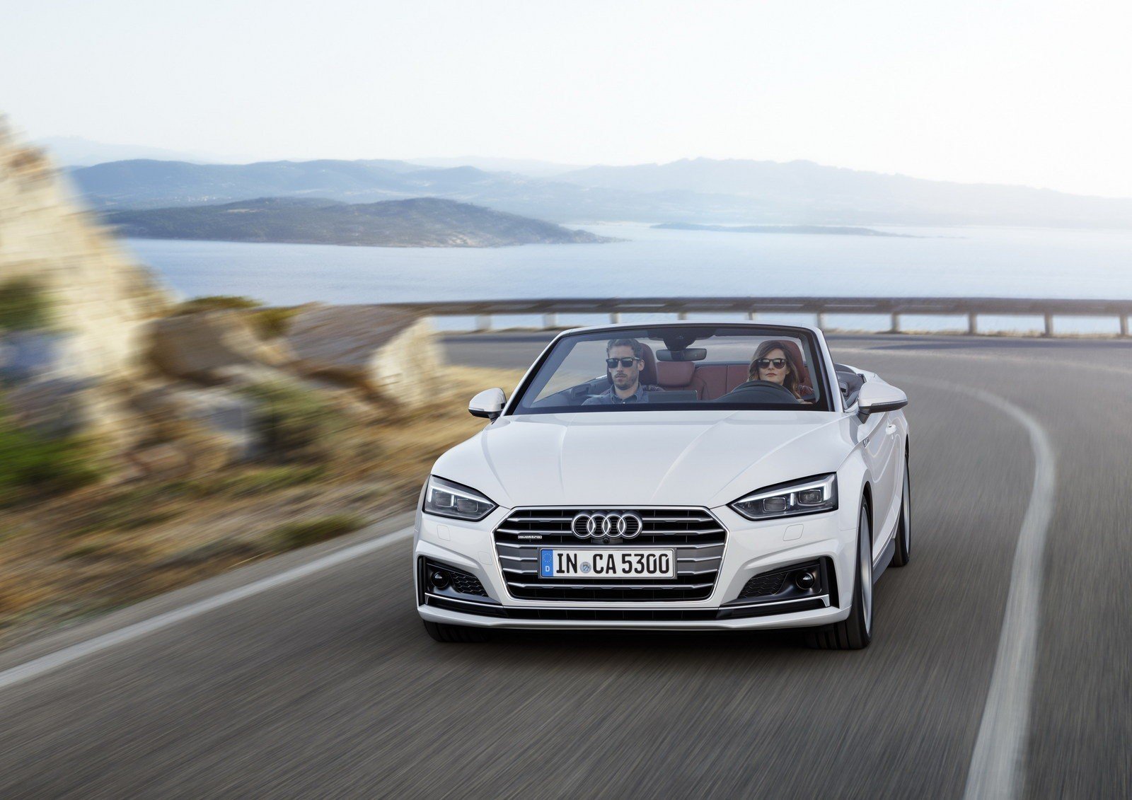 Audi Yeni Nesil A5'in Üstü Açık Versiyonu Tanıdıldı
