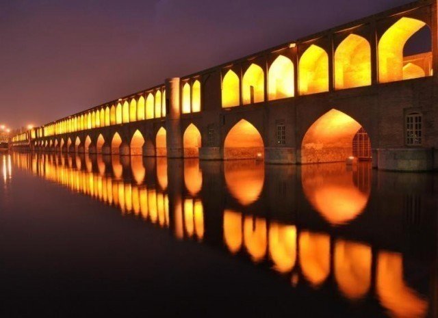 Siosepol Köprüsü - İran