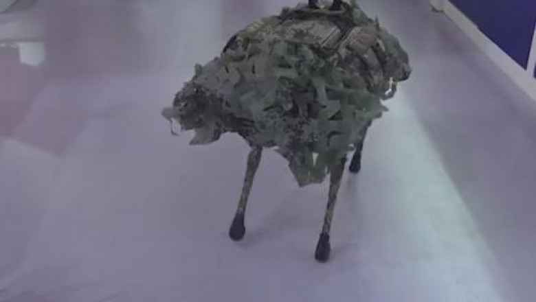Çinliler Kamuflajlı Askeri Robot Köpeği Tanıttı