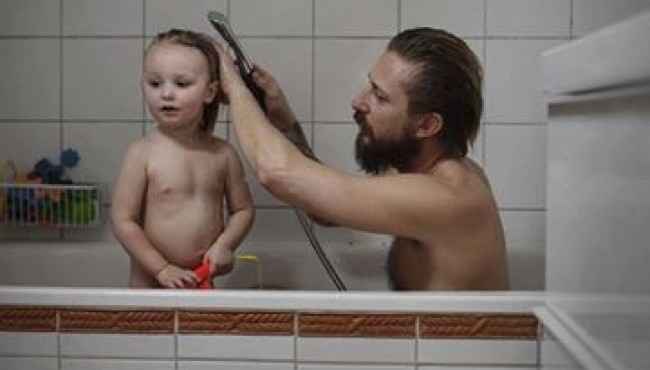 Doğum İznini Babaların Kullandığı Ülke İsveç'ten Fotoğraflar