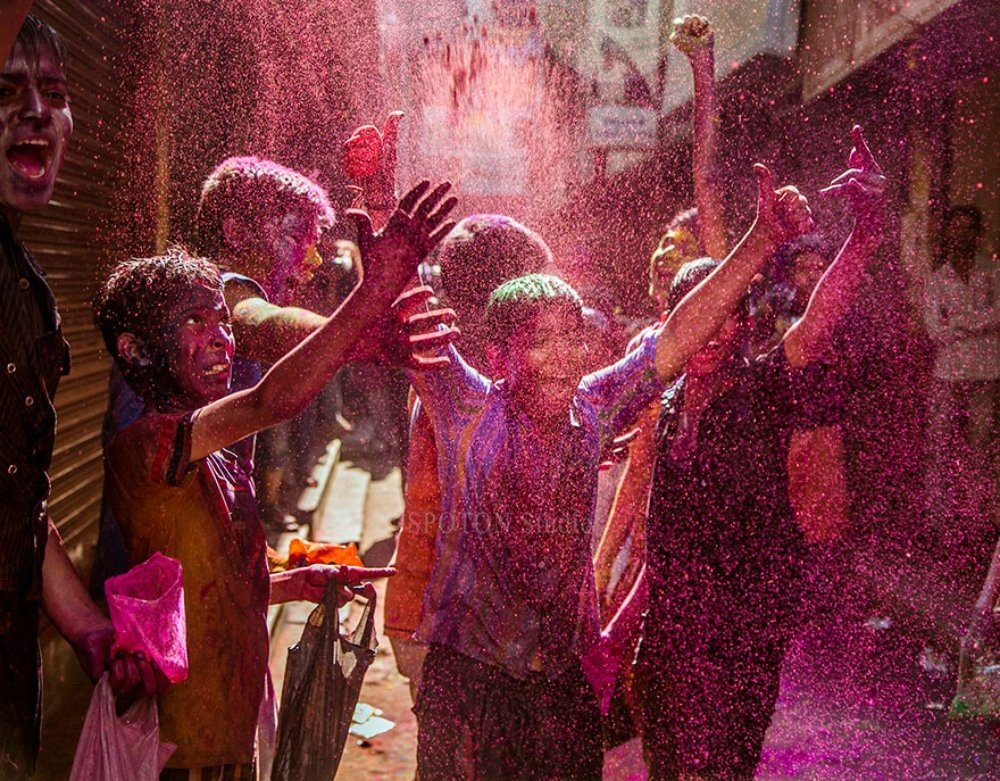 Hindistan'da Mutlu Çocuk Resimleri