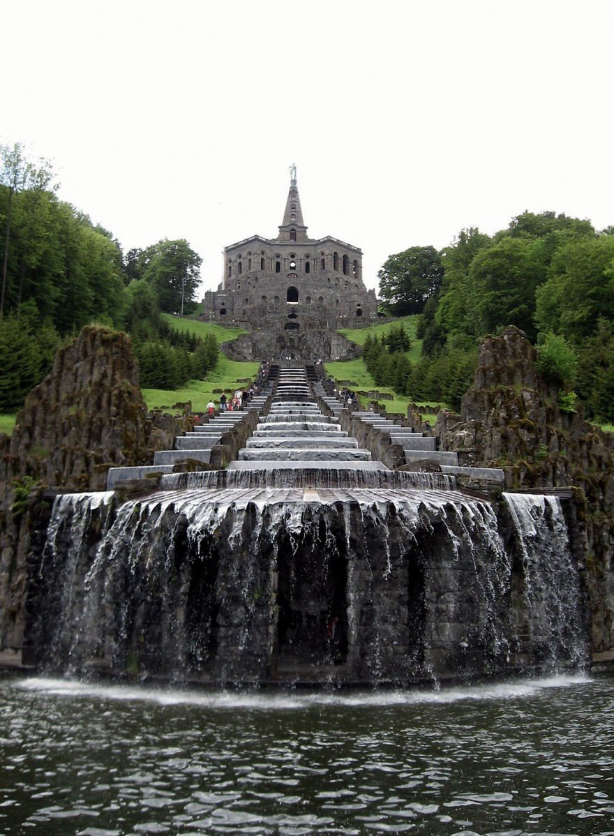 Herkül Anıtı, Kassel, Almanya