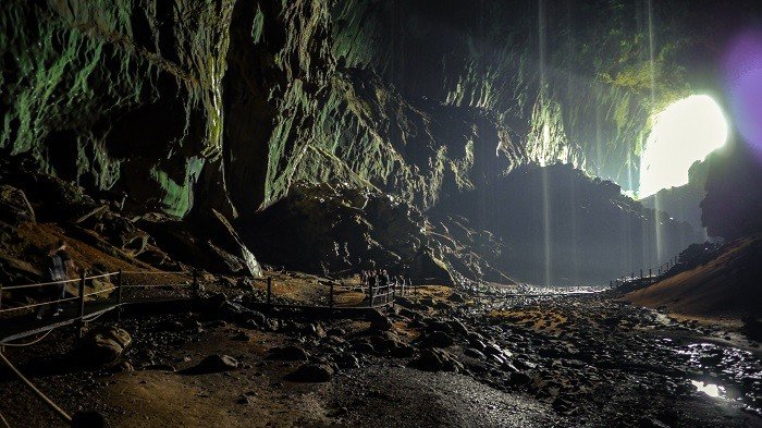 Malezya - Geyik Mağarası – Borneo