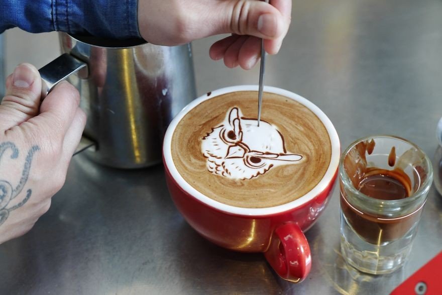 Cafe Latte Üzerine desen yapma