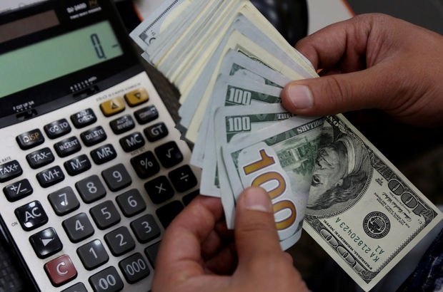Merkez Bankası toplantısının ardından dolar hareketlendi ve kritik seviyenin üstüne çıktı