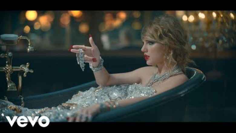 Taylor Swift'in Yeni Şarkısı Look What You Made Me Do Klibinin Türkçe Saçma Sözleri