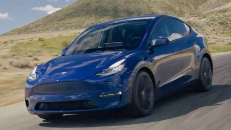 Tesla Yeni Model Aracını Tanıttı : Model Y