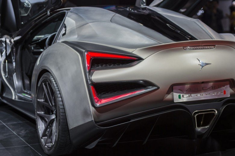 Titanyum gövdeli ilk otomobil Icona Vulcano