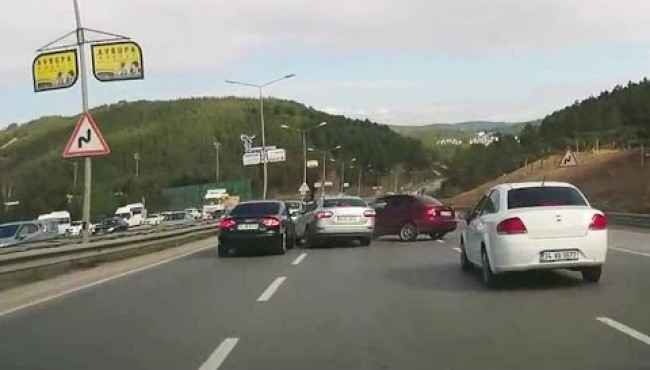 Türkiye'de Yaşanan Trafik Kazaları Araç Kamerası Kayıtları