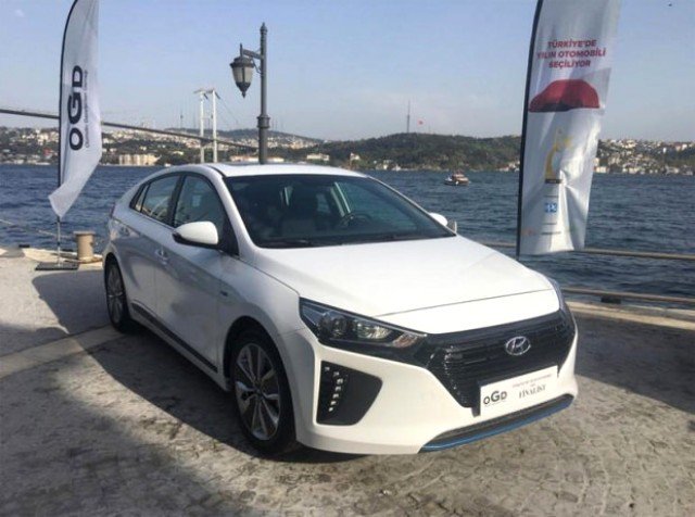 Türkiye'de Yılın Otomobili Hyundai Ioniq Seçildi