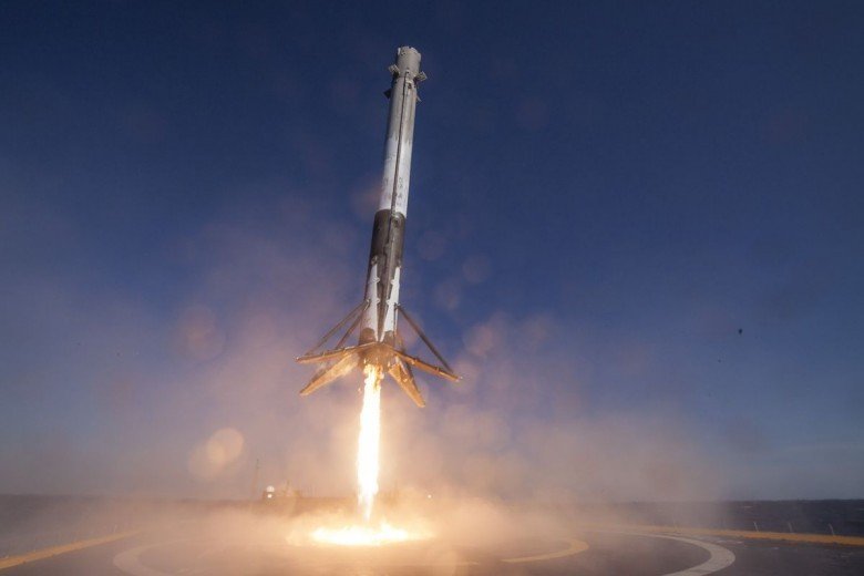 SpaceX Falcon 9 Uzay Aracı