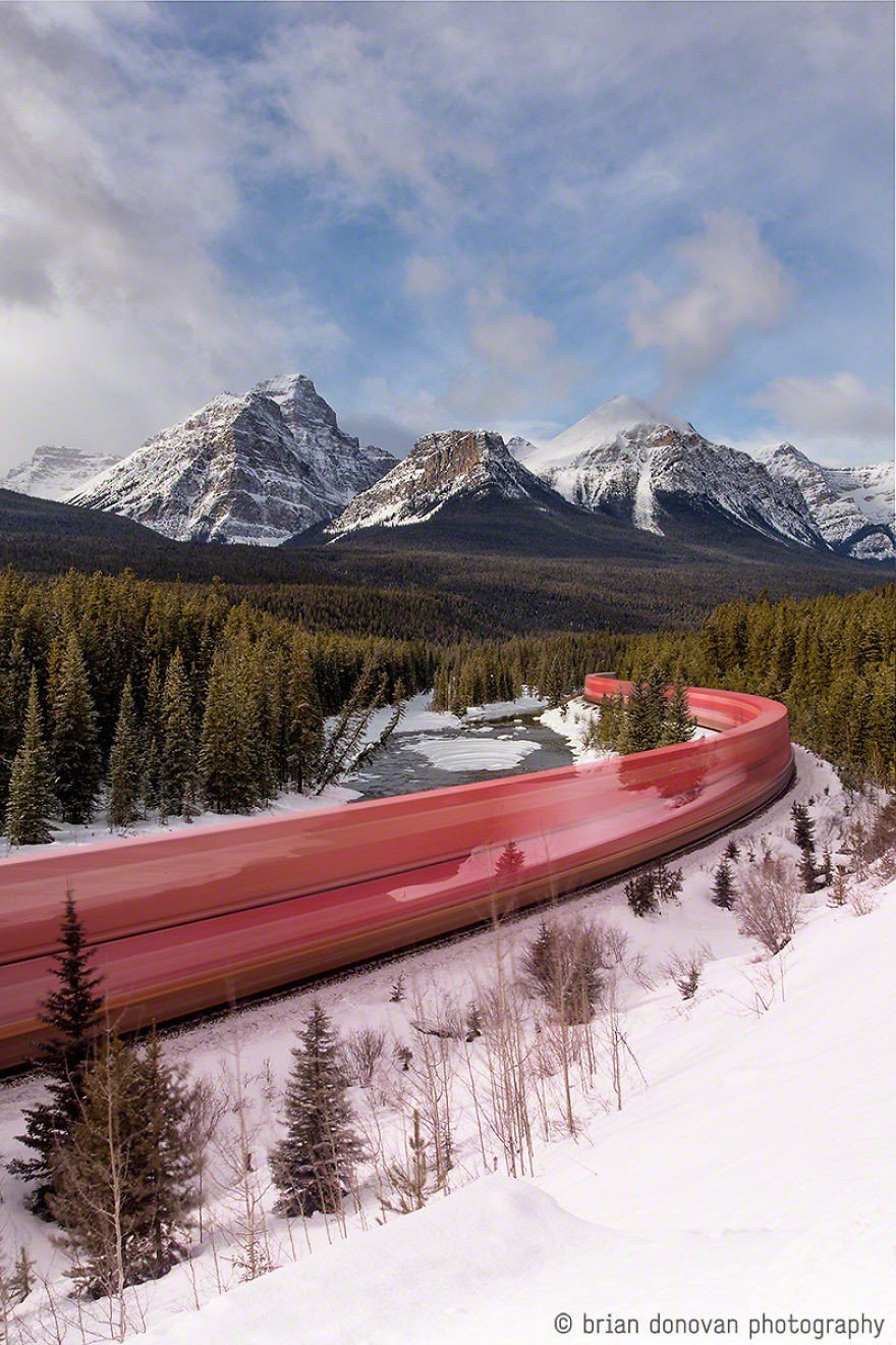 Kanada'da seyahat eden bir tren