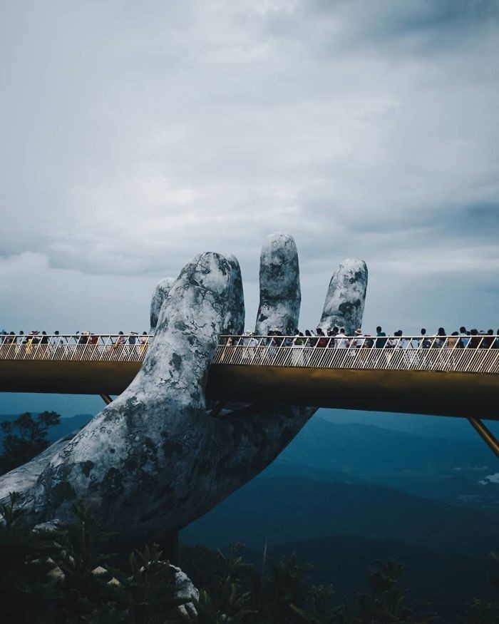 Vieatam'da Yer Alan Yüzüklerin Efendisi Filminden Bir Sahne Gibi Görünen Bir Köprü