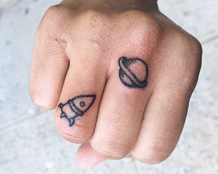 En güzel parmak dövmeleri