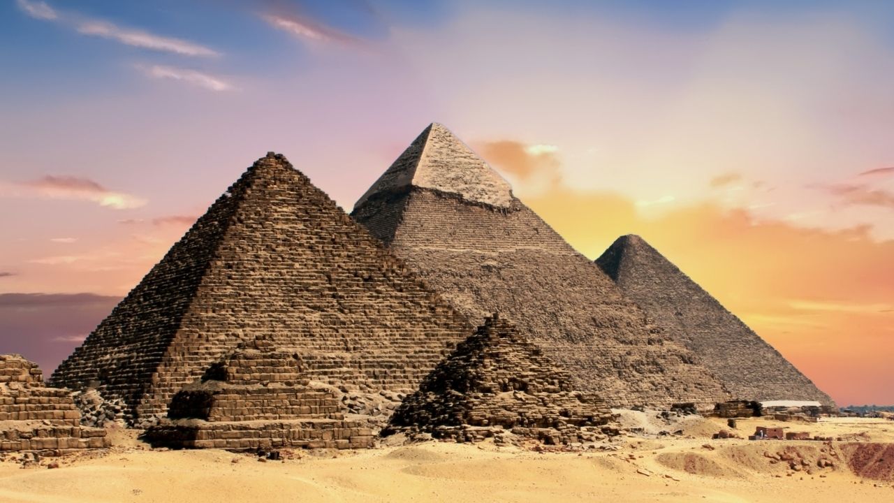 Mısır Piramitleri Neden Yapıldı?
