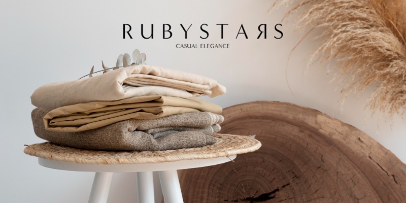 Farklı ve Şık Giyimin Adresi Rubystars