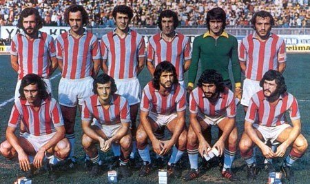 Trabzonspor'un Şampiyonluk Tarihleri ve Kadroları: Bordo-Mavili Efsanenin Yükselişi 2 Trabzonspor'un İlk Şampiyonluğu: 1975-1976 Sezonu
