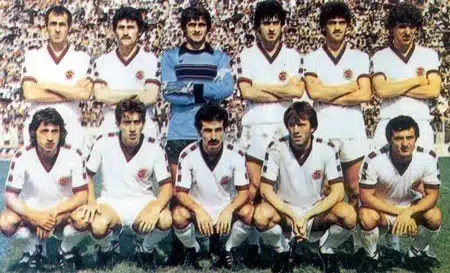 Trabzonspor'un Şampiyonluk Tarihleri ve Kadroları: Bordo-Mavili Efsanenin Yükselişi 5 1979-1980 Sezonu: Dördüncü Şampiyonluk
