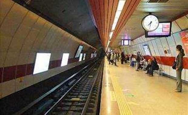 Metro istasyonunda beklerken soluduğunuz havanın %15 i insan derisidir.