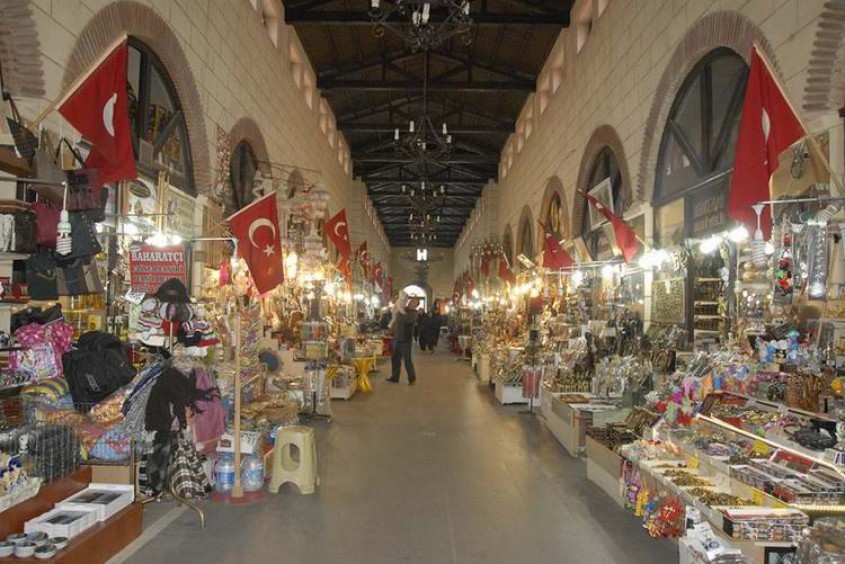 Çanakkale Gezi Rehberi: Tarih, Kültür ve Lezzet Dolu Bir Yolculuk 11 Aynalı Çarşı